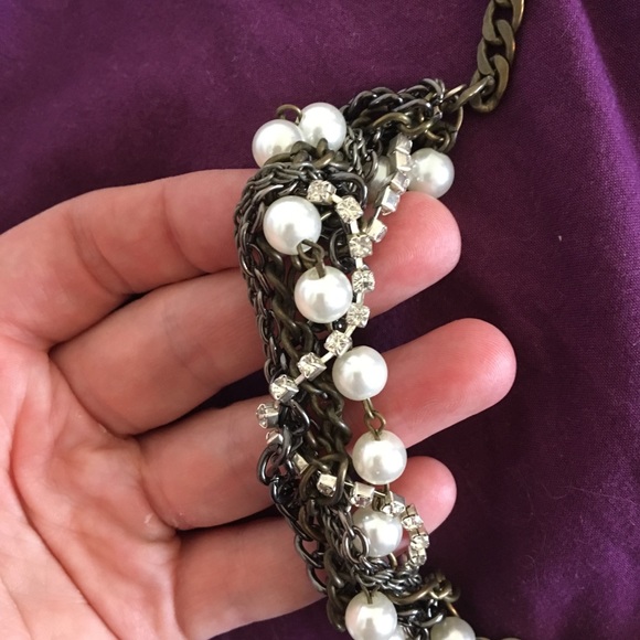 Jewelry - Twisty chunky chains stones and pearls necklace Jewelry - Twisty chunky chains stones and pearls necklace